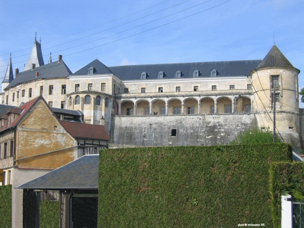 KIKOU LES AMIES ET AMIS.........