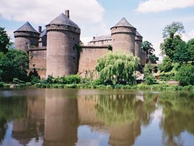 KIKOU LES AMIES ET AMIS.........